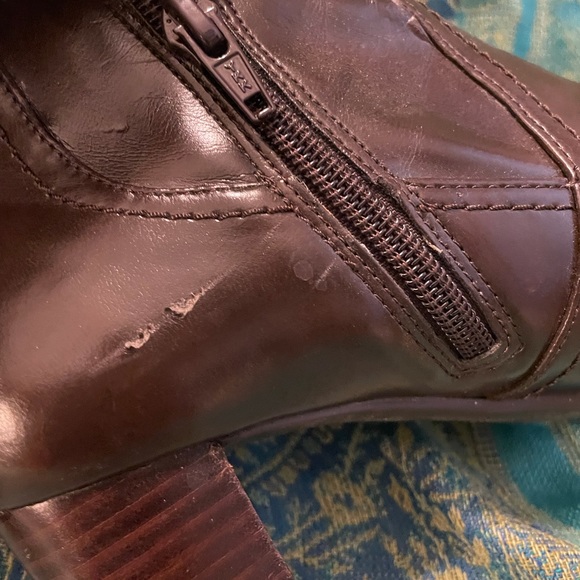 Side Zip 2” Healed Booties - Picture 5 of 7